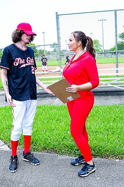 Milf Trainer With Big Tits Callie Brooks Fucks New Baseball Player For Welcome To The Team Image #2